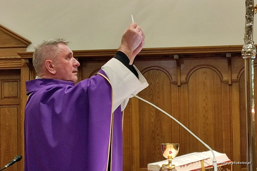 72 Msza wieczorna.jpg